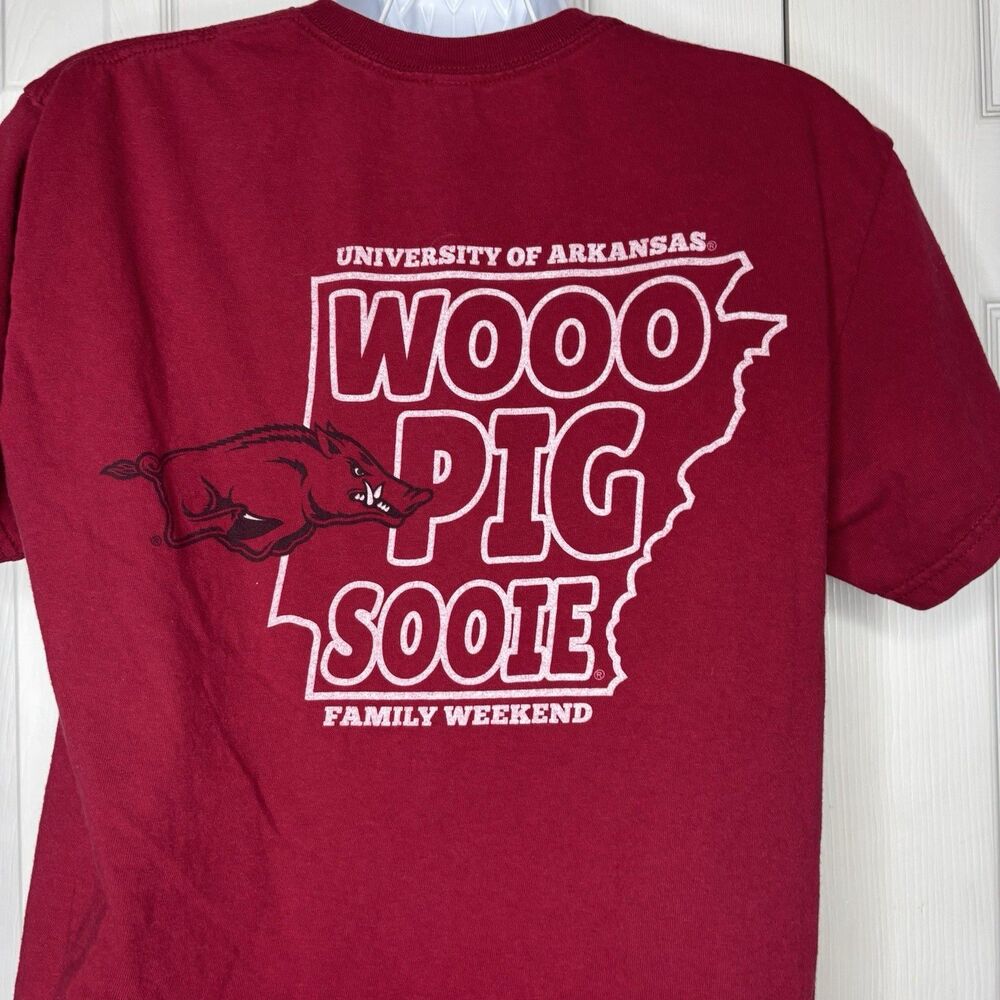 Gildan Arkansas Razorbacks Red Graphic Tee Heavy Cotton Size M